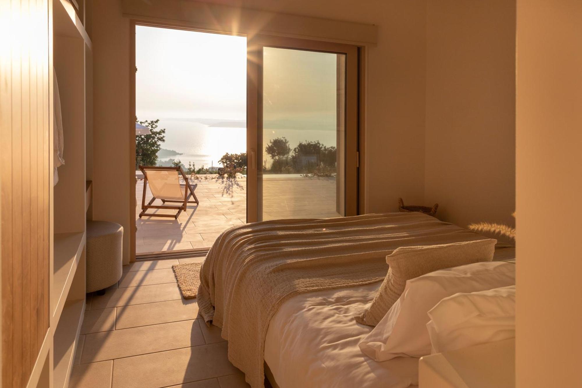 ארגוסטולי Avertosia Luxury Villas מראה חיצוני תמונה