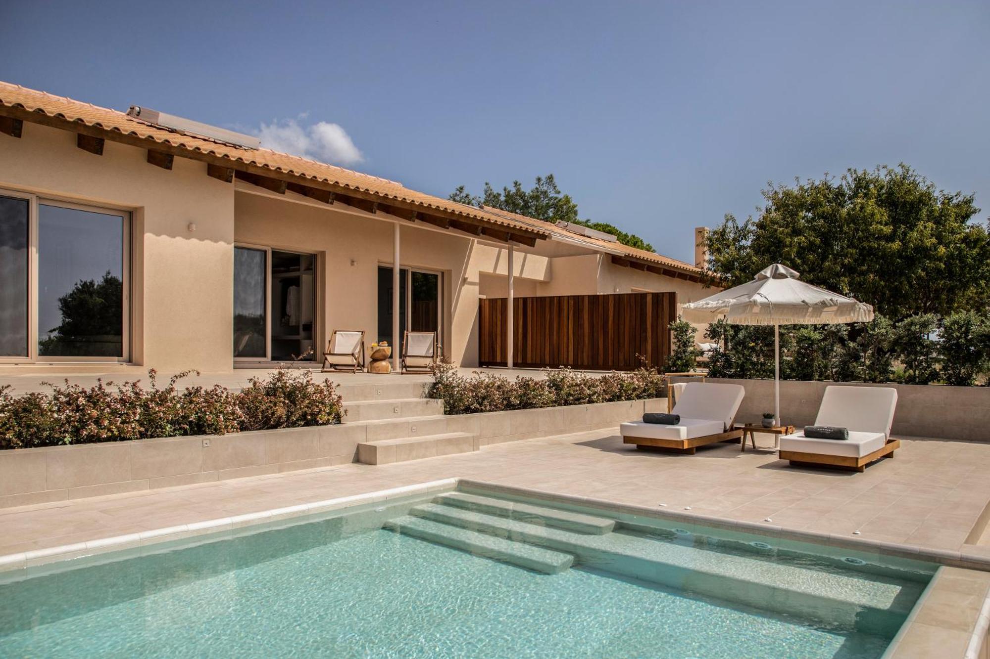 ארגוסטולי Avertosia Luxury Villas מראה חיצוני תמונה
