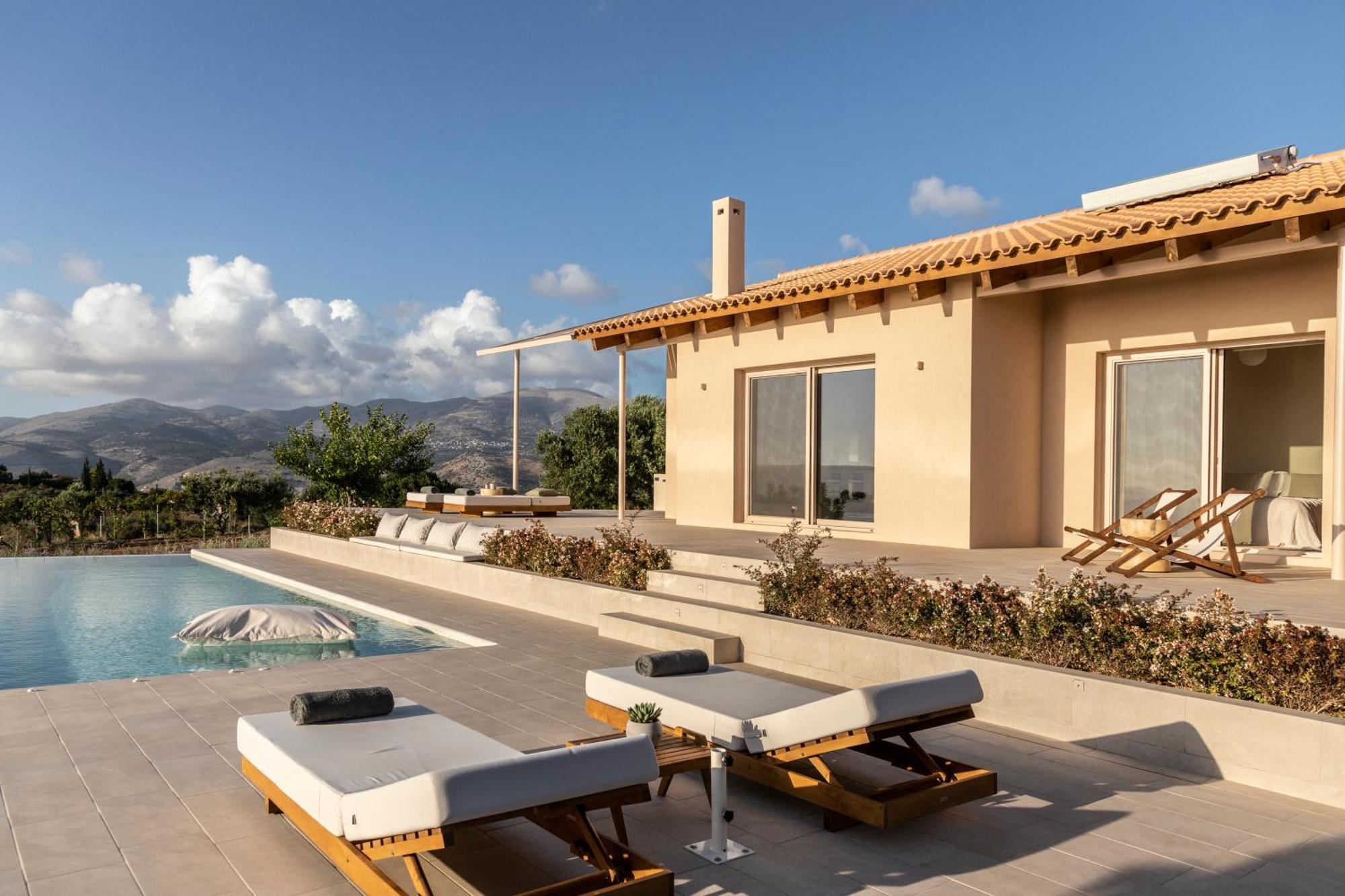 ארגוסטולי Avertosia Luxury Villas מראה חיצוני תמונה